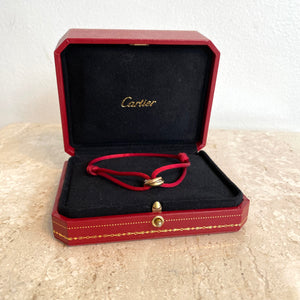 Cartier stack  Jewelry lookbook Wrist jewelry Trinity bracelet